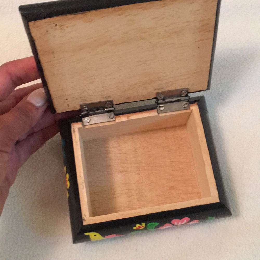 Jewelry Box - Picture 2 of 4